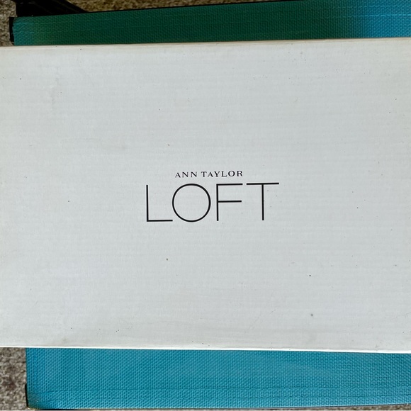 Ann Taylor LOFT Red Suede Leather 3" Pump Block Slip-On Heels Shoes (Size 7) - Picture 10 of 11